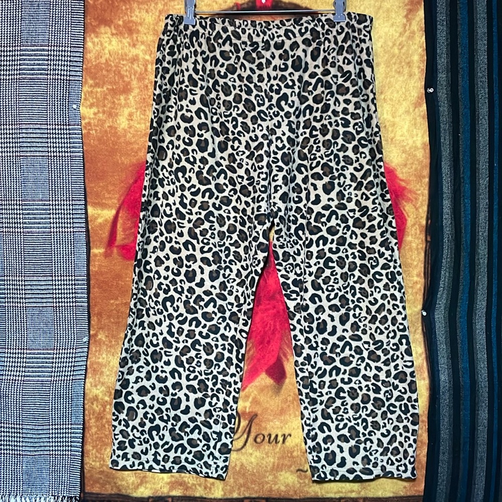 MIX & CO.-woman’s brown/tan animal print stretch waistband sleepwear pants